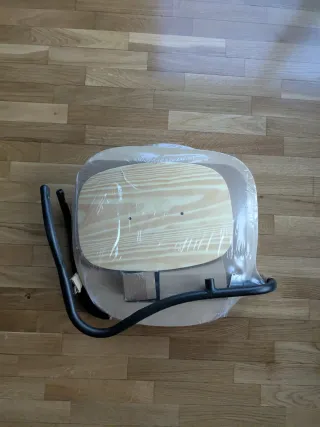 Tres Sillas KULLABERG IKEA de Madera Pino y Metal.