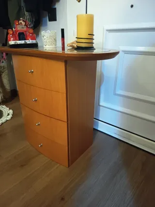 Mueble recibidor madera y cristal