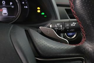 Lexus UX 250h F SPORT