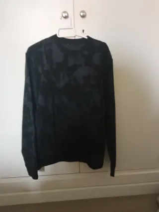 Lote Ropa Variada Hombre de tallas S y M  .