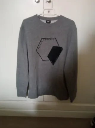 Lote Ropa Variada Hombre de tallas S y M  .