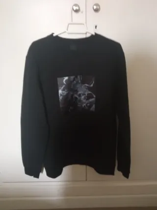 Lote Ropa Variada Hombre de tallas S y M  .