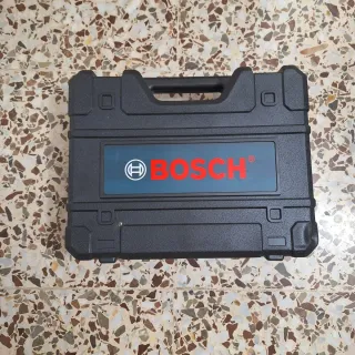 Taladro de impacto Bosch con baterías