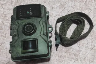 Cámara de fototrampeo camuflaje