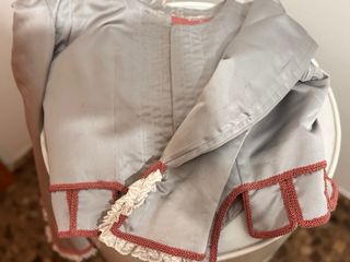 Traje de Fallera plata y Rosa con un corpiño o dos
