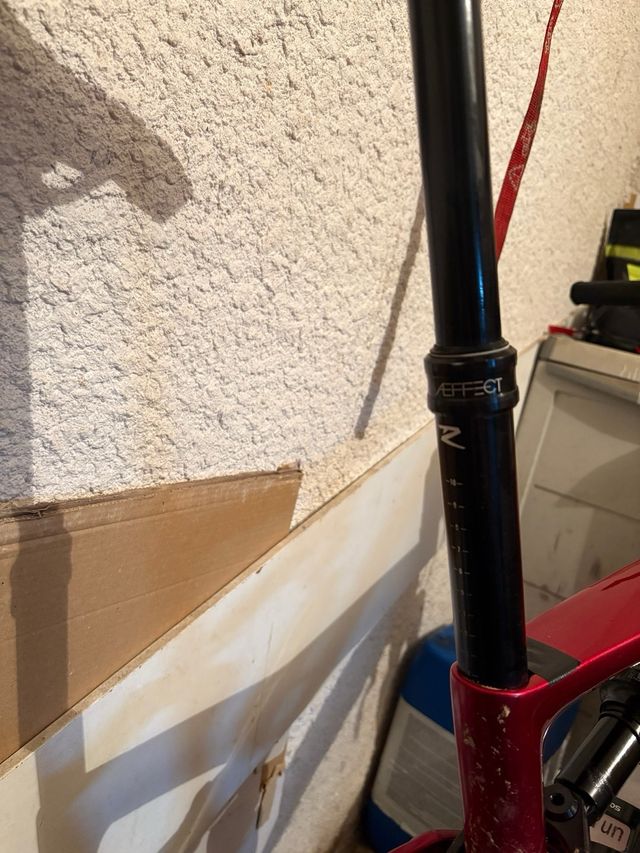 Tija telescópica Race Face Aeffect R