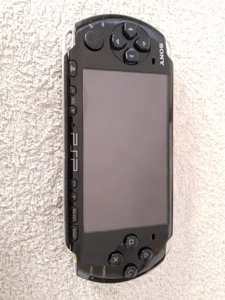 PSP 3004 Negra con Juegos