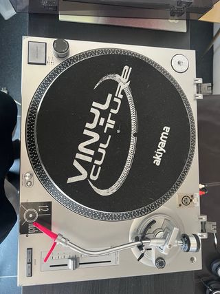 Platos Akiyama DJ-2000
Tocadiscos