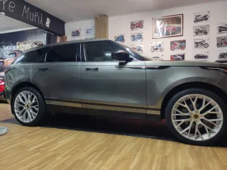 Land Rover Range Rover Velar 2021