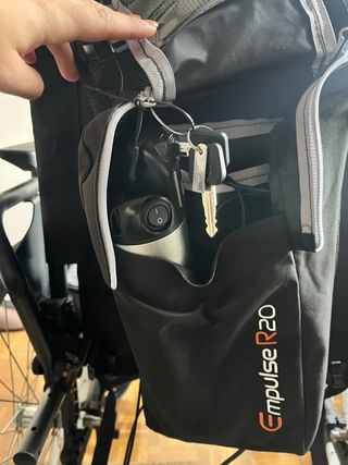 Silla nueva de ruedas motorizada