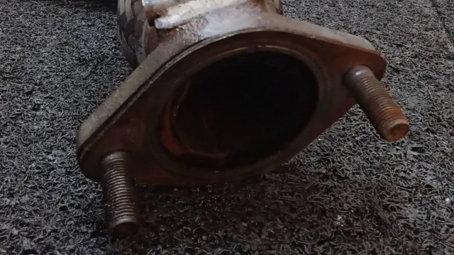 Tubo de escape e silenciador Kia Magentis