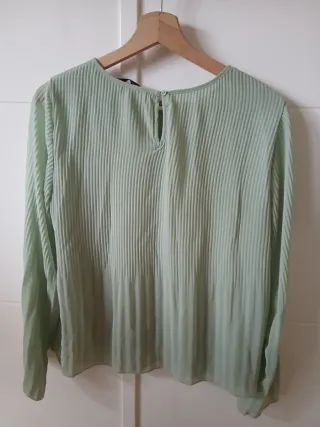 Blusa verde mujer plisada manga larga