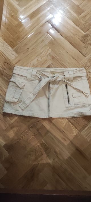 Mini falda beige talla 42