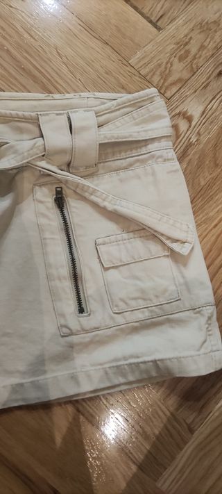 Mini falda beige talla 42