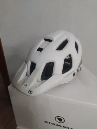 Casco de bici Endura S-M blanco