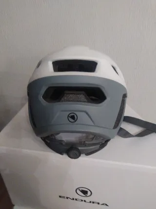 Casco de bici Endura S-M blanco