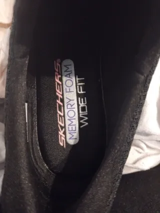 Zapatillas Skechers Negras Wide Fit