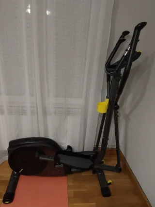 Máquina Elíptica Negra y Amarilla