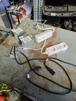 Distribuidores de red 220v