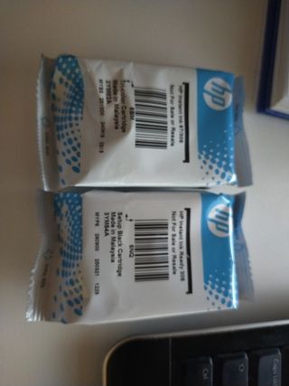2 Cartuchos HP (Negro y Tricolor)