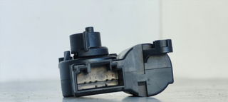 MOTOR APERTURA TRAMPILLAS CLIMATIZADOR PORSCHE CA