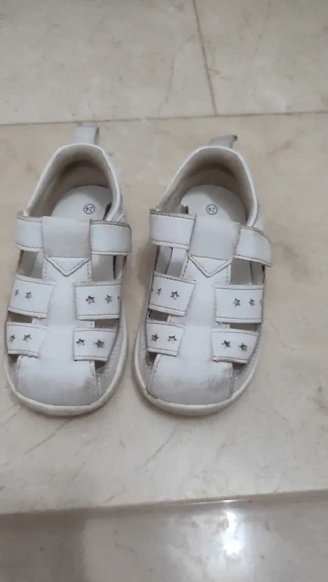 Sandalias Blancas Niña Talla 24 Estrellas