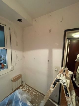 reparación de electricidad, plomería y pintora...