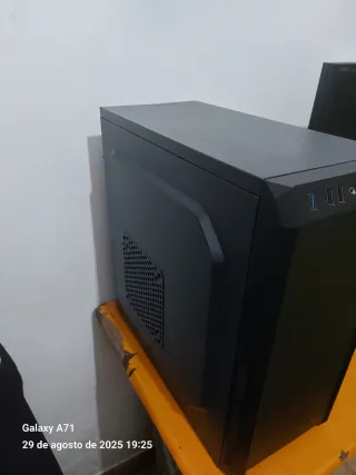 PC Gamer i7 7700 16GB RAM SSD 240 gigas  gráfica 