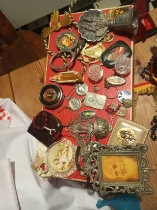 Lote objetos religiosos antiguos