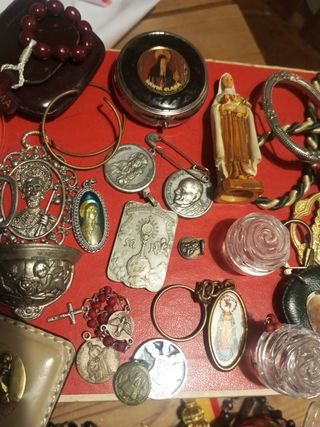 Lote objetos religiosos antiguos