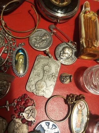 Lote objetos religiosos antiguos