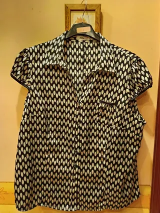 Blusa Festa Talla L Lunares Blanco y Negro