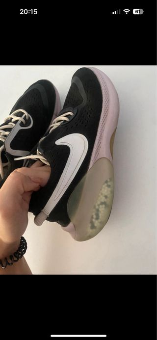 Zapatillas Nike Running Negras y Rosas