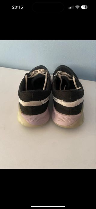 Zapatillas Nike Running Negras y Rosas