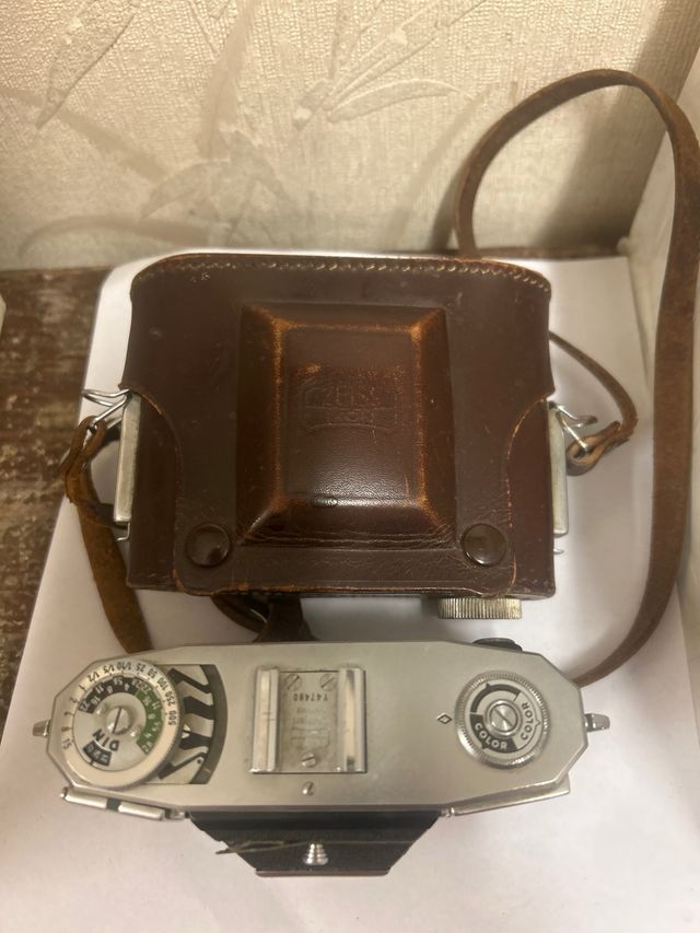  Zeiss IKON modello CONTESSA