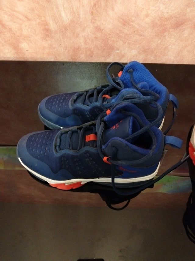 Botas de Baloncesto Talla 34 y 37