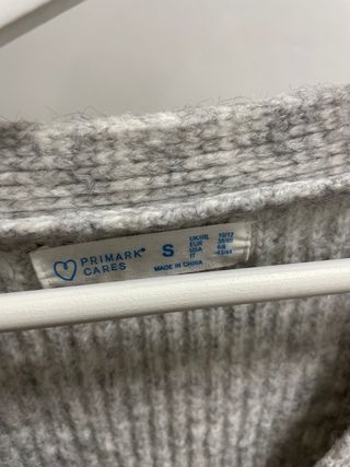 Jersey Bershka Gris Talla S