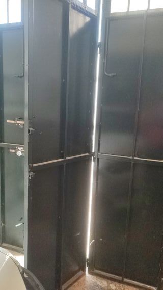 Puerta de cochera abatible 4 hojas sin marco