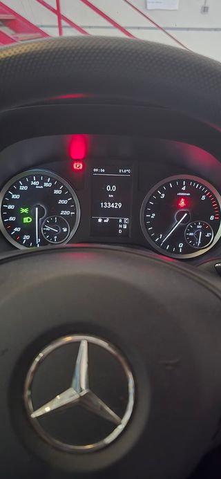 Mercedes-Benz Vito  Tourer Negro 8 plazas año 2022
