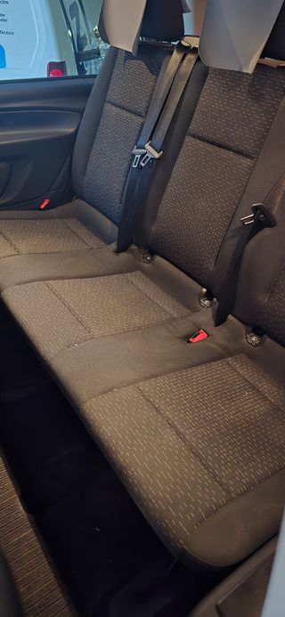 Mercedes-Benz Vito  Tourer Negro 8 plazas año 2022