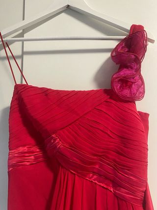 Vestido de fiesta fucsia