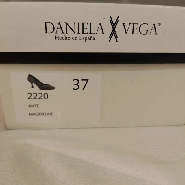 Zapatos ante rosa maquillaje de Daniela Vega