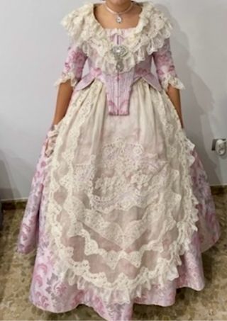 Traje de Fallera Beige y Rosa 
fallera mayor inf.