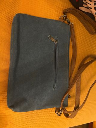 Bolso de mano y colgar azul y marrón