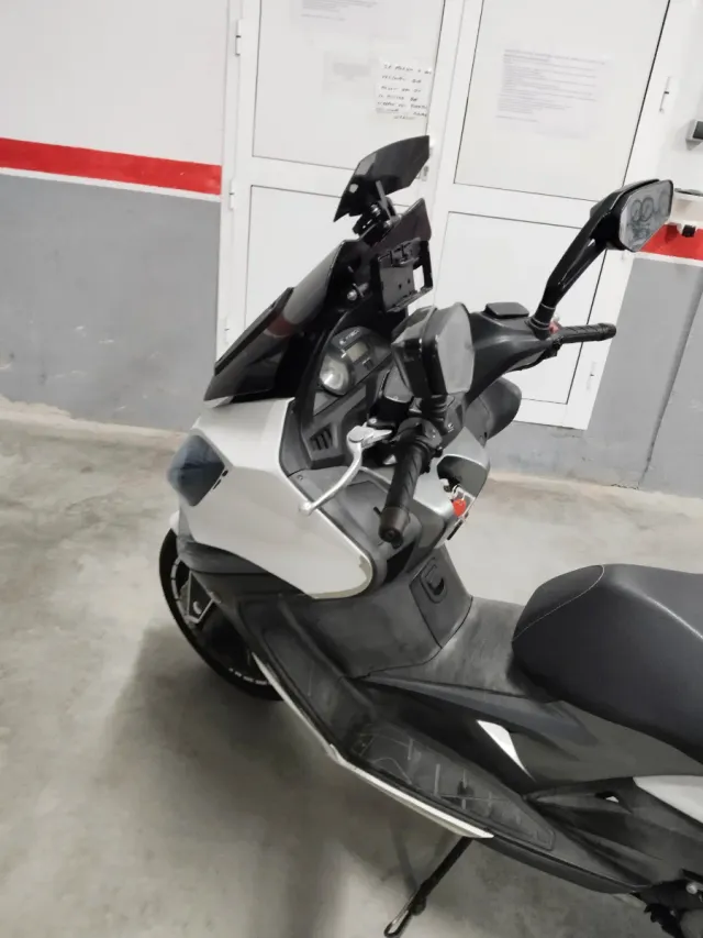 Kimco Xciting 400i Scooter