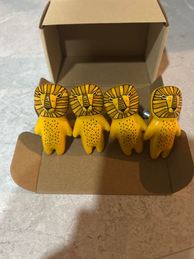 4 Tiradores Zara Home León Cerámica