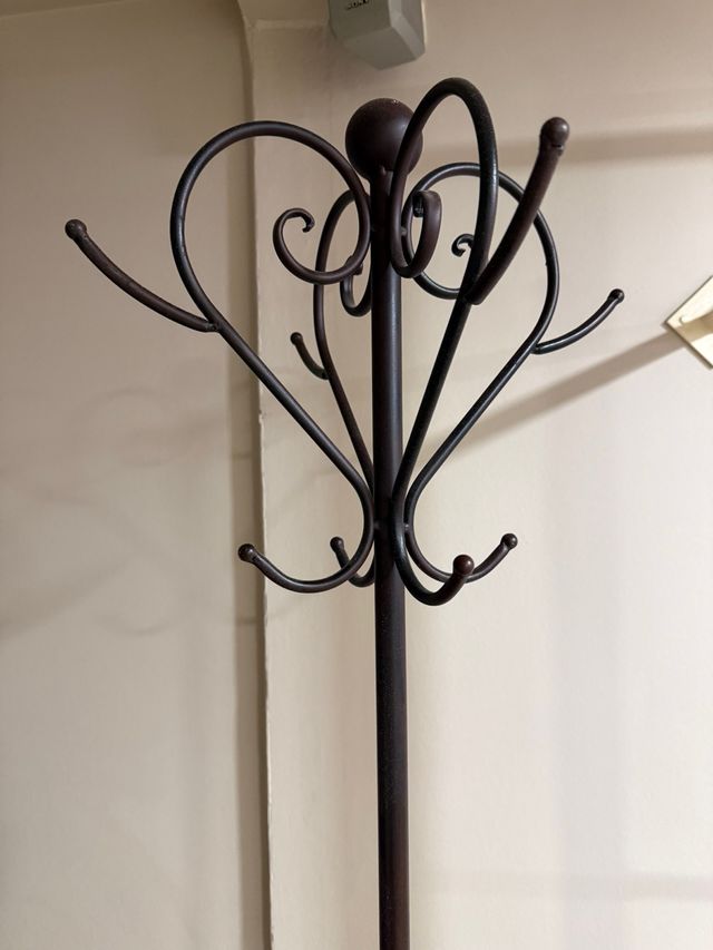 Perchero de forja marrón
nuevo sin estrenar