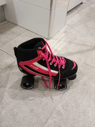 Patines de 4 ruedas  playlife negros y rosas talla