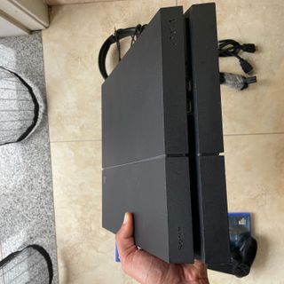 PlayStation 4 (PS4) + Mando Original + Auriculares