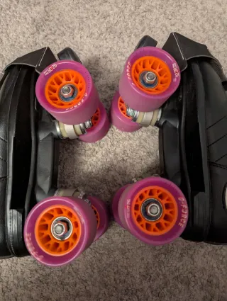 Patines Riedell R3 Quad + 2 juegos ruedas + tacos